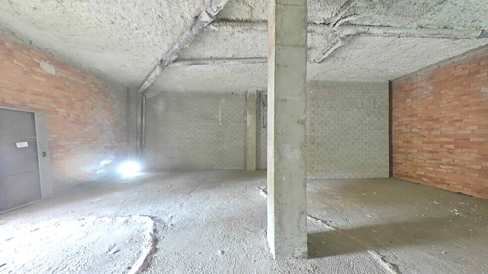 View Photo