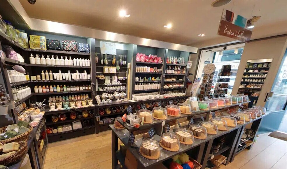 Local commercial dans Paris à vendre - Photo intérieure – Image 2 sur 2