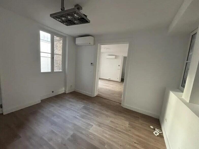 Bureau dans Paris à louer - Photo de l’immeuble – Image 2 sur 6