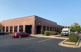 Plus de détails pour 61-95 Oakwood Rd, Lake Zurich, IL - Local d'activités à louer