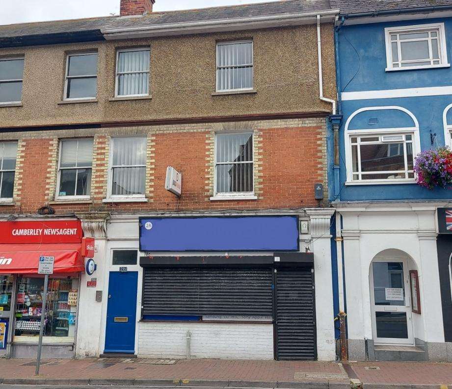 2A High St, Camberley à louer Photo de l’immeuble– Image 1 sur 2