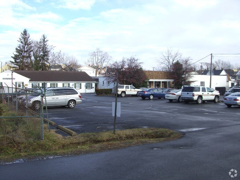 8 South St SW, Leesburg, VA à louer - Photo de l’immeuble – Image 2 sur 5