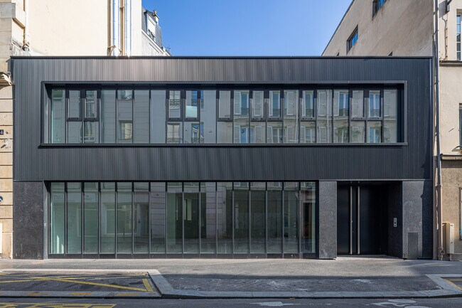 Plus de détails pour 44 Rue Des Vinaigriers, Paris - Bureau à vendre