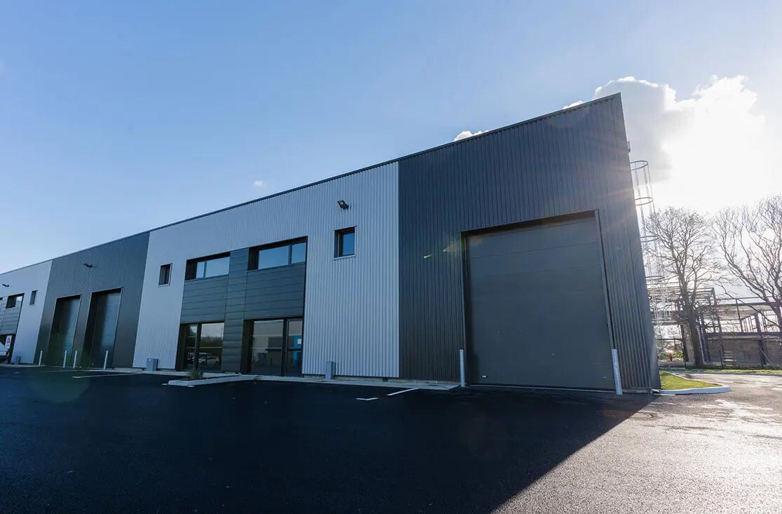 Local commercial dans Janzé à vendre Photo de l’immeuble– Image 1 sur 8