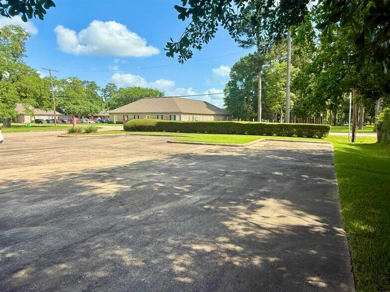 3590 Blackmon Ln, Beaumont, TX à vendre - Photo de l’immeuble – Image 3 sur 14