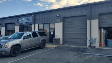 9107 Industry Dr, Manassas Park, VA à louer Photo intérieure– Image 1 sur 4