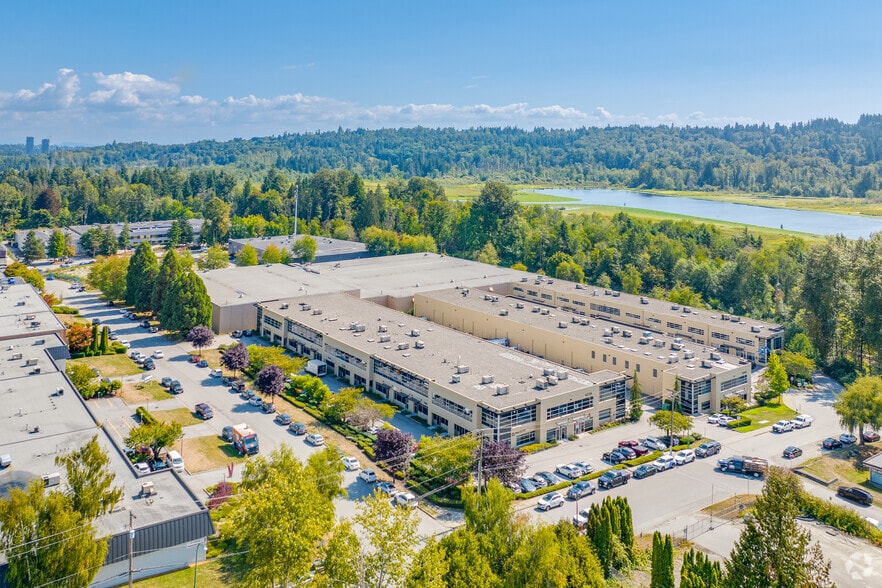 4238 Lozells Ave, Burnaby, BC à vendre - Aérien – Image 2 sur 11