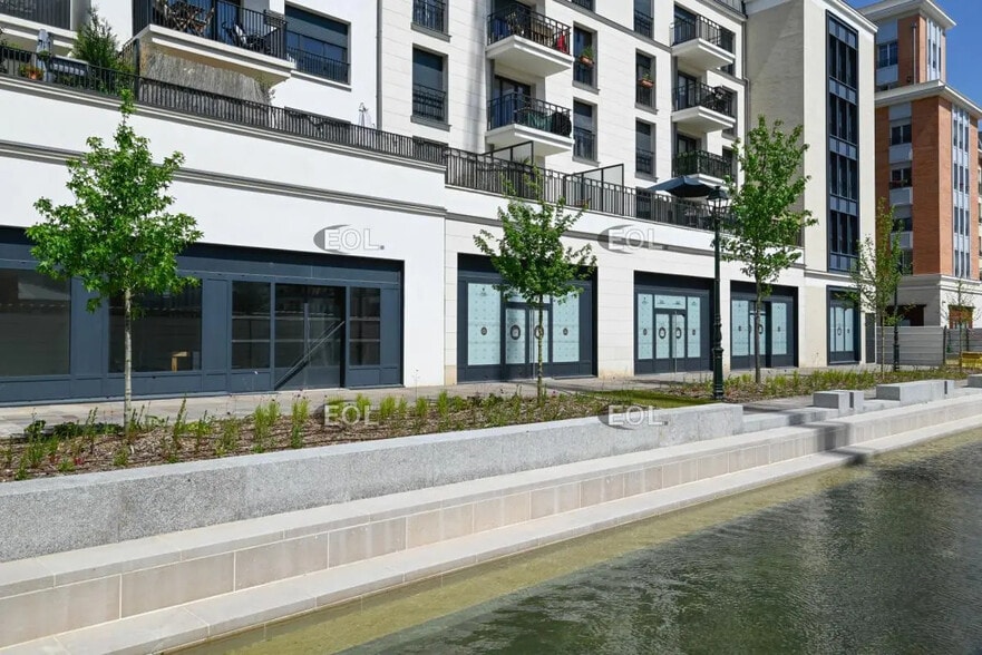 411 Avenue Du Général De Gaulle, Clamart à louer - Photo de l’immeuble – Image 1 sur 4