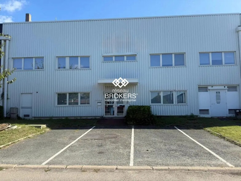 Industriel/Logistique dans SAINT-OUEN-L'AUMONE à vendre - Photo de l’immeuble – Image 1 sur 12