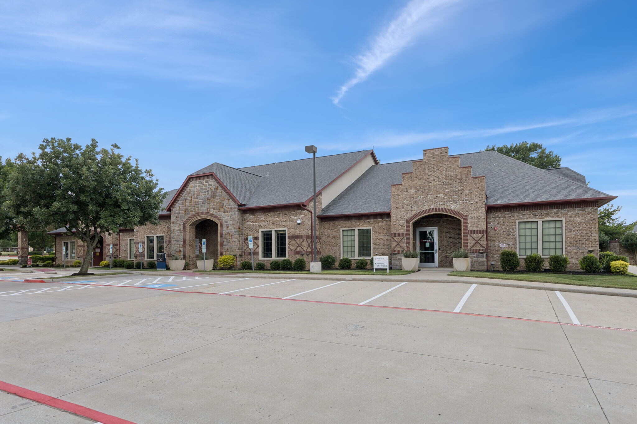 4351 Long Prairie Rd, Flower Mound, TX à louer Photo de l’immeuble– Image 1 sur 13