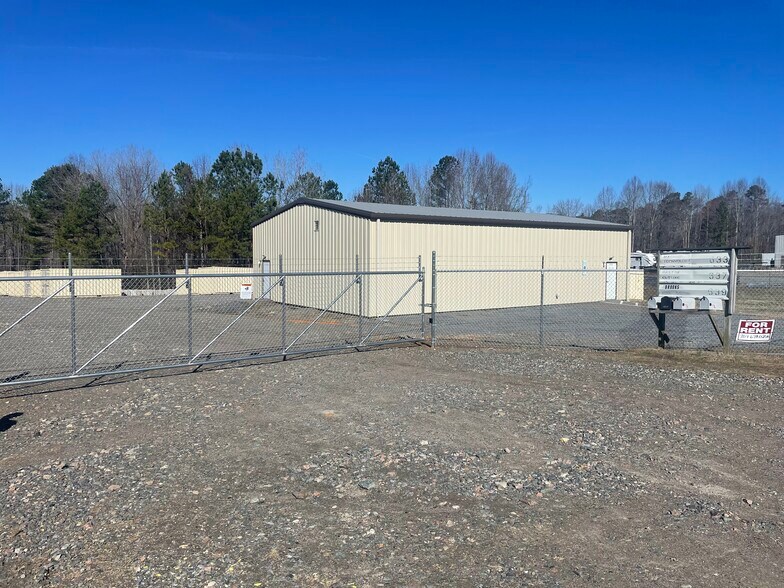 645 Bess Town Rd, Bessemer City, NC à louer - Photo de l’immeuble – Image 3 sur 15