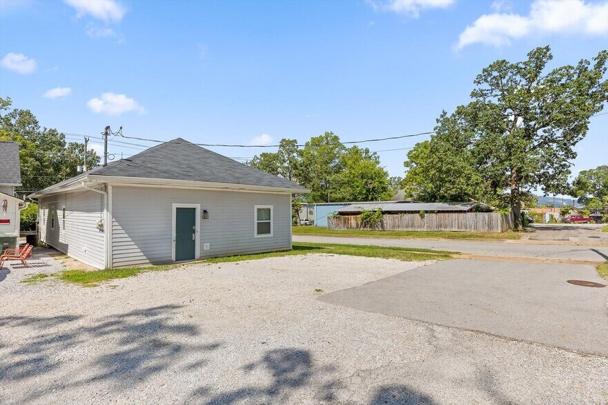 1601 E Main St, Chattanooga, TN à vendre - Photo de l’immeuble – Image 2 sur 5