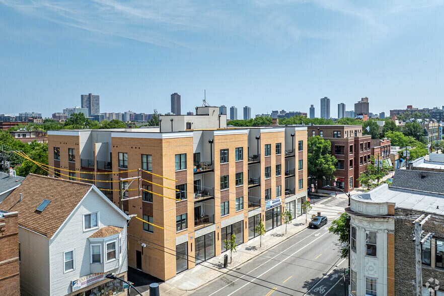 1138 W Belmont Ave, Chicago, IL à louer - Aérien – Image 2 sur 3