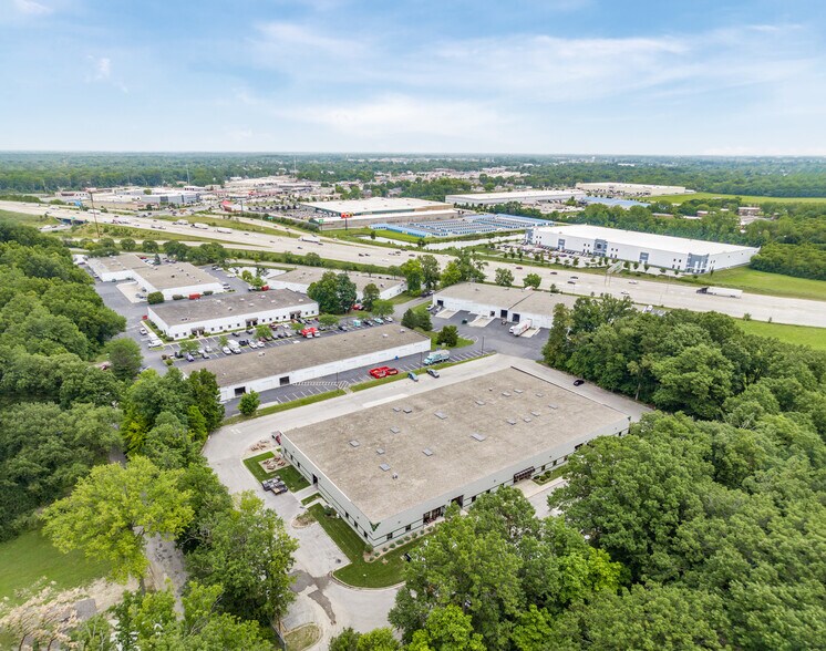 3849 N Richardt Ave, Indianapolis, IN à vendre - Photo de l’immeuble – Image 2 sur 7