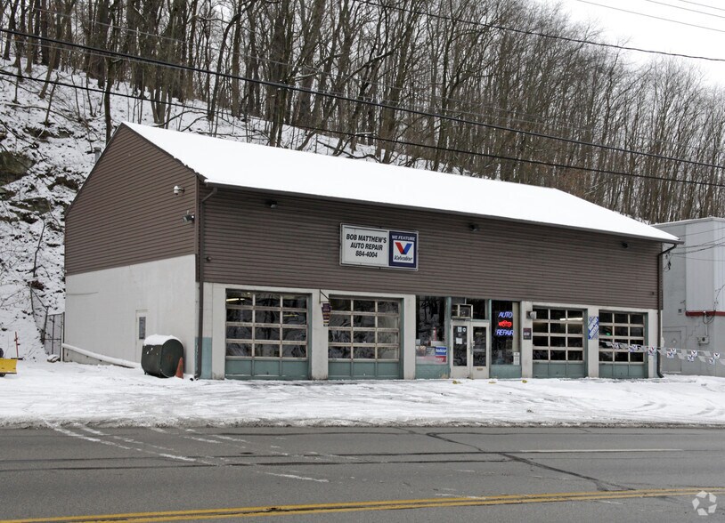 2702 Saw Mill Run Blvd, Pittsburgh, PA à vendre - Photo de l’immeuble – Image 2 sur 12