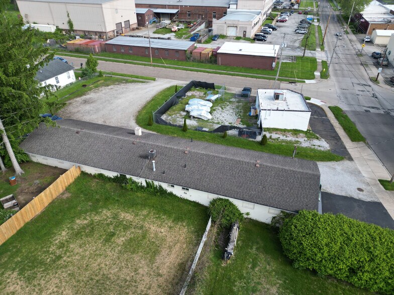 2770 Cory Ave, Akron, OH à vendre - Aérien – Image 2 sur 15
