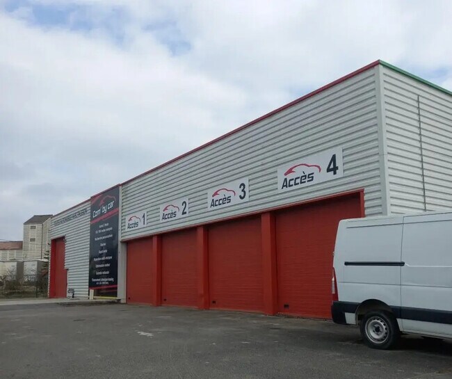 Plus de détails pour Local d’activités à vendre