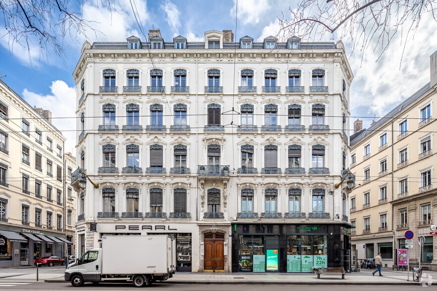 Bureau dans Lyon à louer - Photo de l’immeuble – Image 3 sur 4