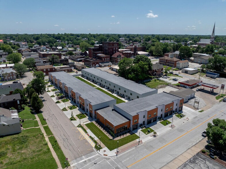 201 S 8th St, Quincy, IL à vendre - Photo de l’immeuble – Image 1 sur 36