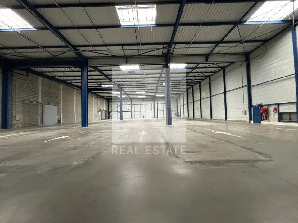 Industriel/Logistique dans LES ECHETS à louer Photo de l’immeuble– Image 1 sur 18