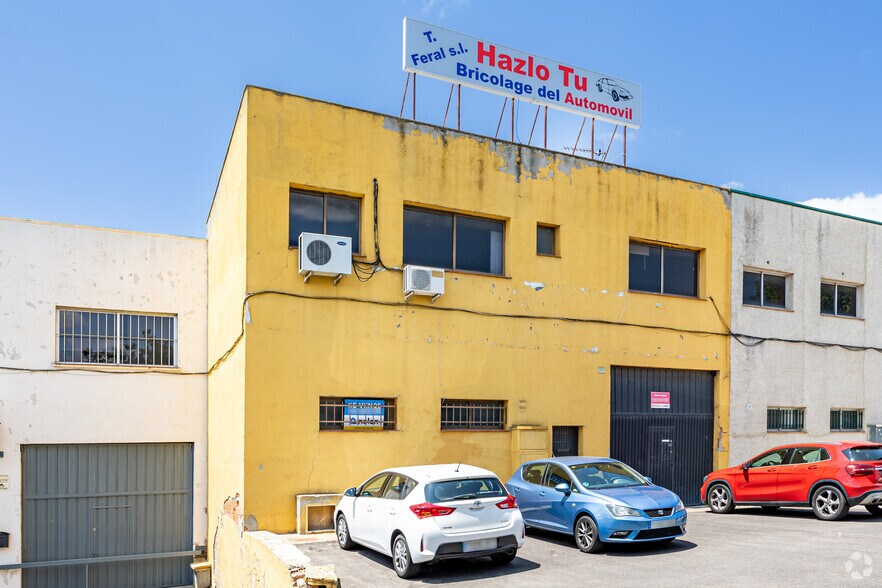 Industriel/Logistique dans Ajalvir, Madrid à vendre - Photo de l’immeuble – Image 2 sur 16