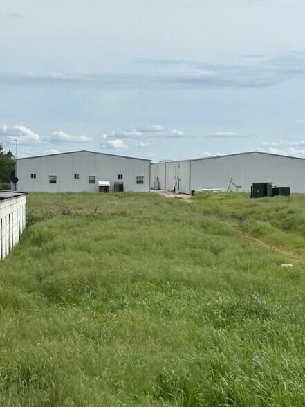 26041 State Highway 1W, Roff, OK à vendre - Photo principale – Image 1 sur 12