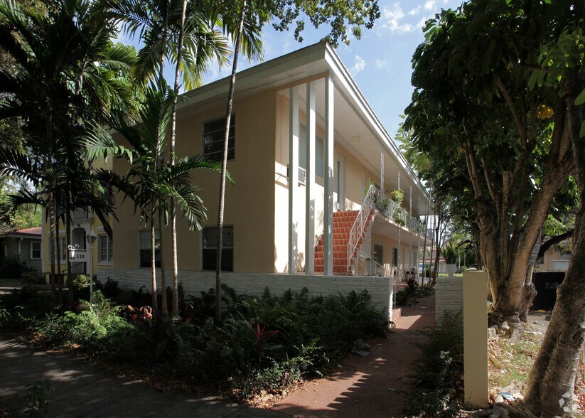 118 Antilla Ave, Coral Gables, FL à vendre - Photo principale – Image 1 sur 4