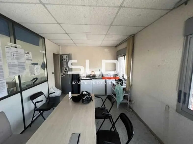 Bureau dans Lyon à louer - Photo de l’immeuble – Image 2 sur 6
