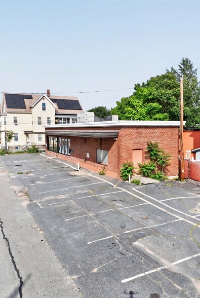 100 Harvard St, Fitchburg, MA à vendre - Photo de l’immeuble – Image 2 sur 16