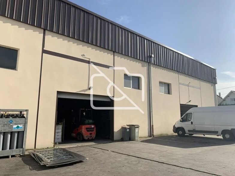 Industriel/Logistique dans Morsang-sur-Orge à louer - Photo de l’immeuble – Image 3 sur 6