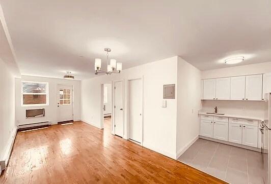 14102-14104 Pershing Cres, Jamaica, NY à vendre - Photo de l’immeuble – Image 2 sur 9
