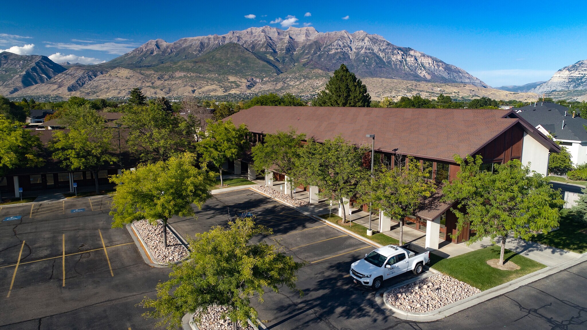 240-254 W Center, Orem, UT à louer Aérien– Image 1 sur 5