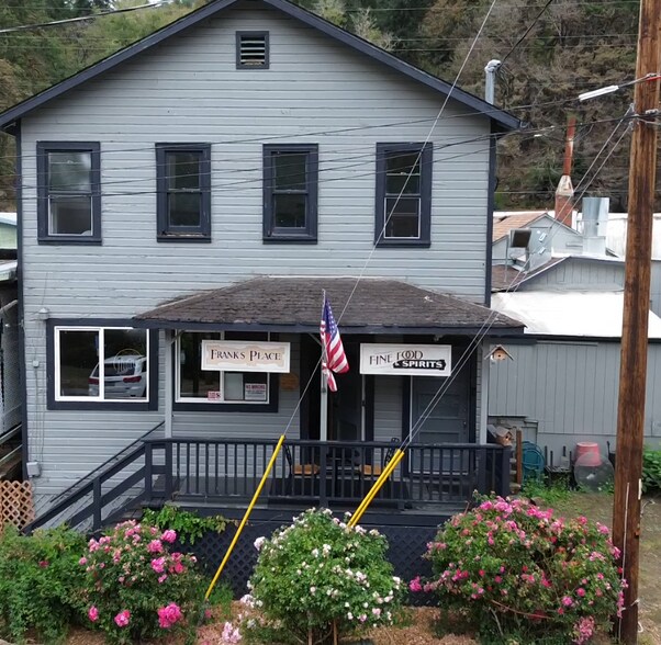 10786 Highway 126, Mapleton, OR à vendre - Photo de l’immeuble – Image 1 sur 24