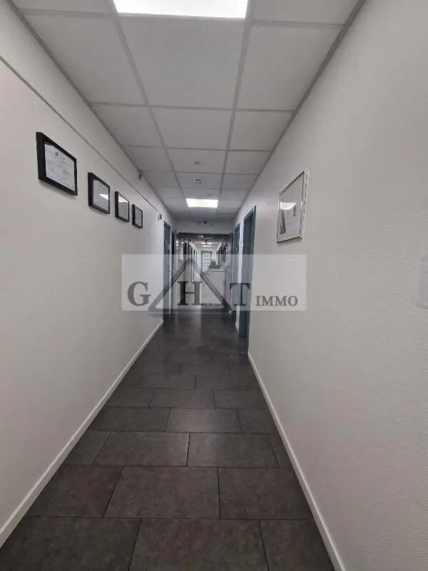 Bureau dans Lognes à vendre Photo intérieure– Image 1 sur 9