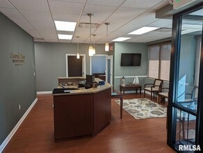 8500 N Knoxville Ave, Peoria, IL à louer Photo intérieure– Image 1 sur 7