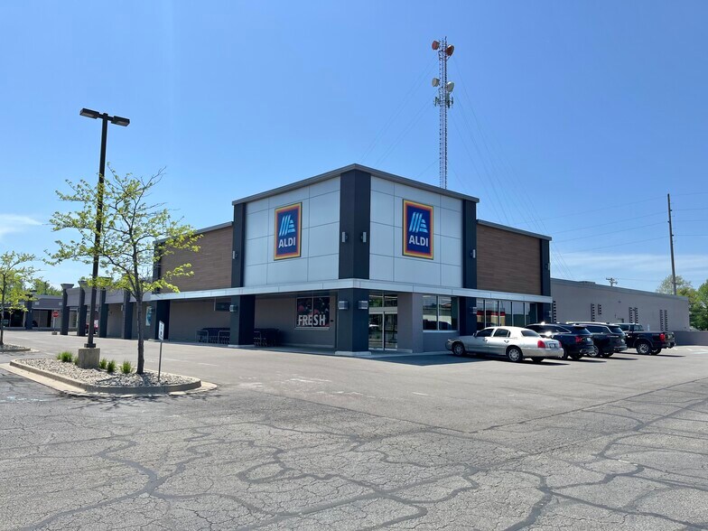 539 N Line St, Columbia City, IN à louer - Photo de l’immeuble – Image 3 sur 5