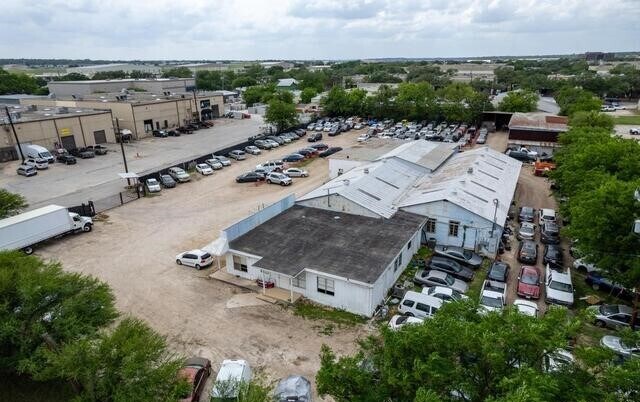 11523 Jones Maltsberger Rd, San Antonio, TX à louer - Photo de l’immeuble – Image 3 sur 39