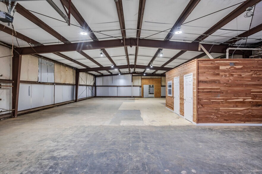 1409 Buffalo Rd, Lawrenceburg, TN à vendre - Photo de l’immeuble – Image 1 sur 37