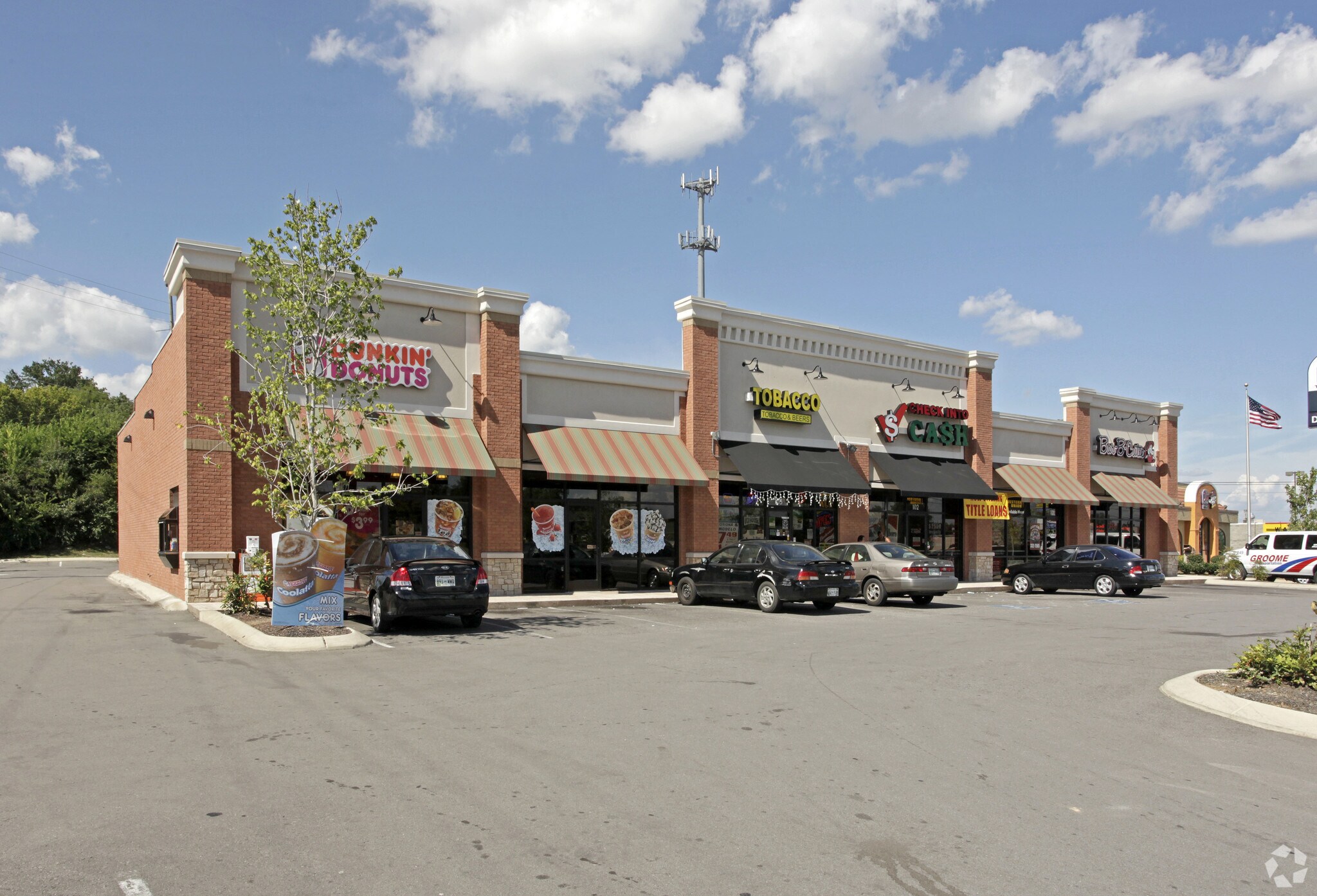 326 Harding Pl, Nashville, TN à louer Photo principale– Image 1 sur 6