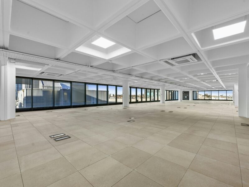 91 Brick Ln, Londres à louer Photo intérieure– Image 1 sur 4