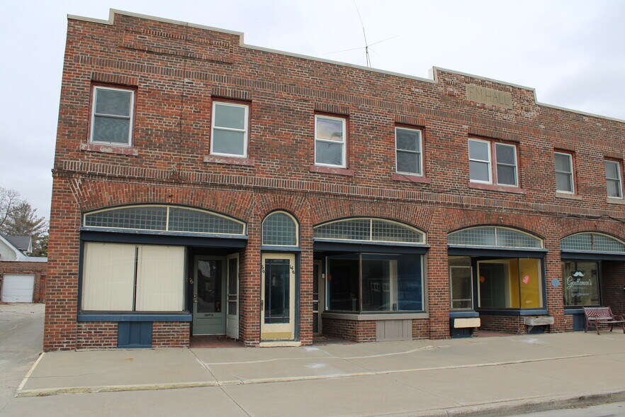 6-16 S Mill St, Waupun, WI à louer - Photo de l’immeuble – Image 1 sur 9