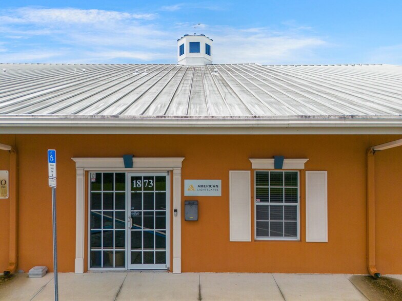 1867-1881 Porter Lake Dr, Sarasota, FL à vendre - Photo de l’immeuble – Image 3 sur 19