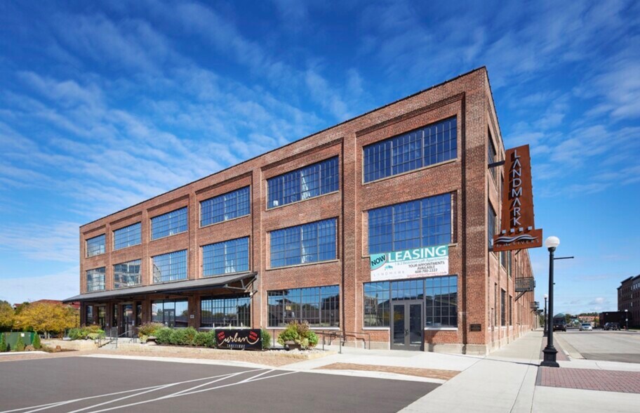 525 2nd St, La Crosse, WI à louer - Photo de l’immeuble – Image 2 sur 14