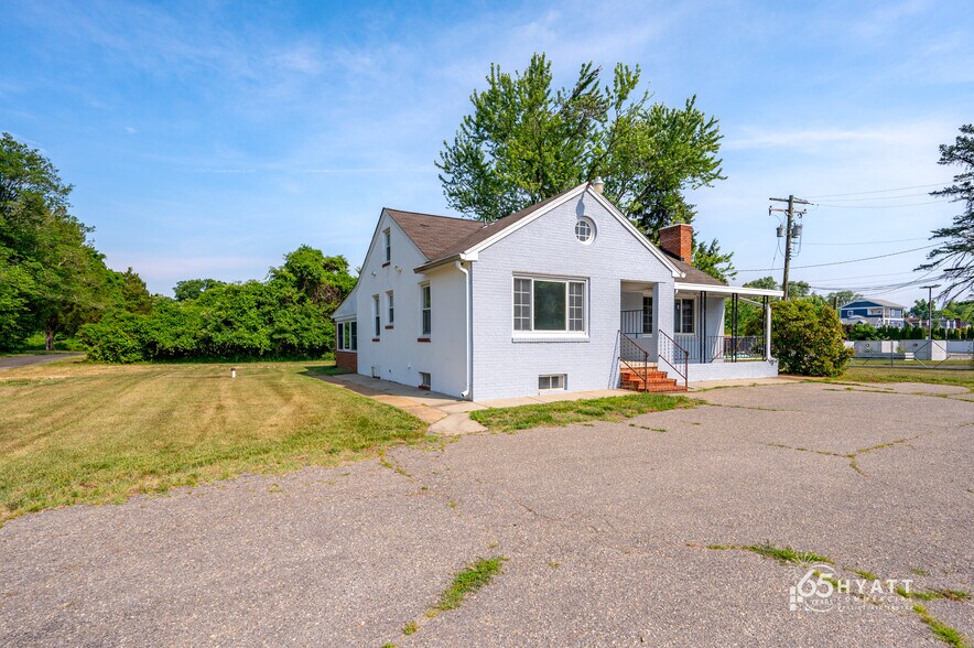 2976 Solomons Island Rd, Edgewater, MD à vendre - Photo de l’immeuble – Image 2 sur 22