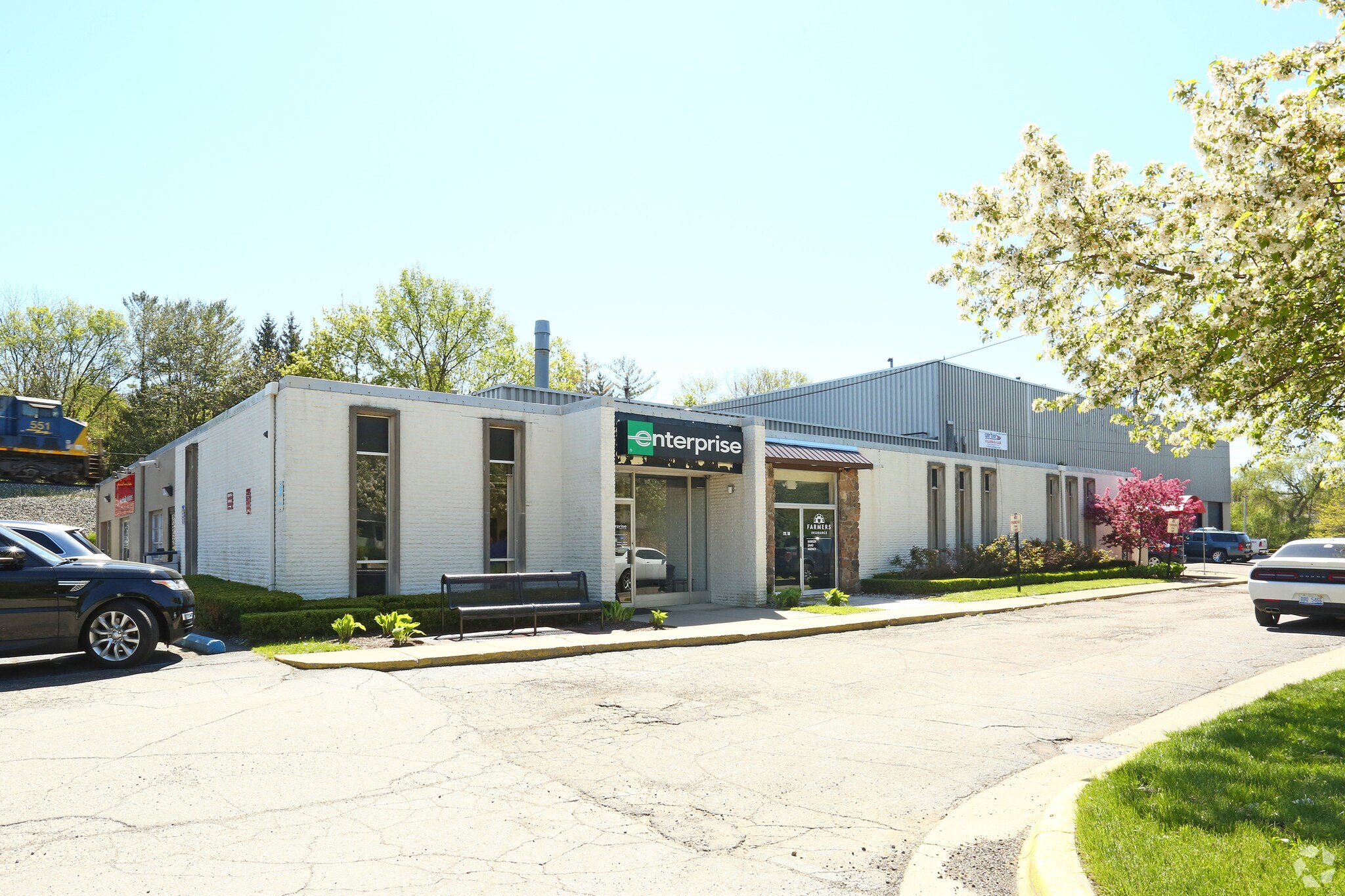 17000 Northville Rd, Northville, MI à louer Photo principale– Image 1 sur 6