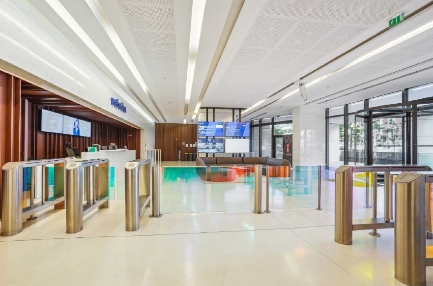 Bureau dans Levallois-Perret à louer - Hall d’entrée – Image 2 sur 9
