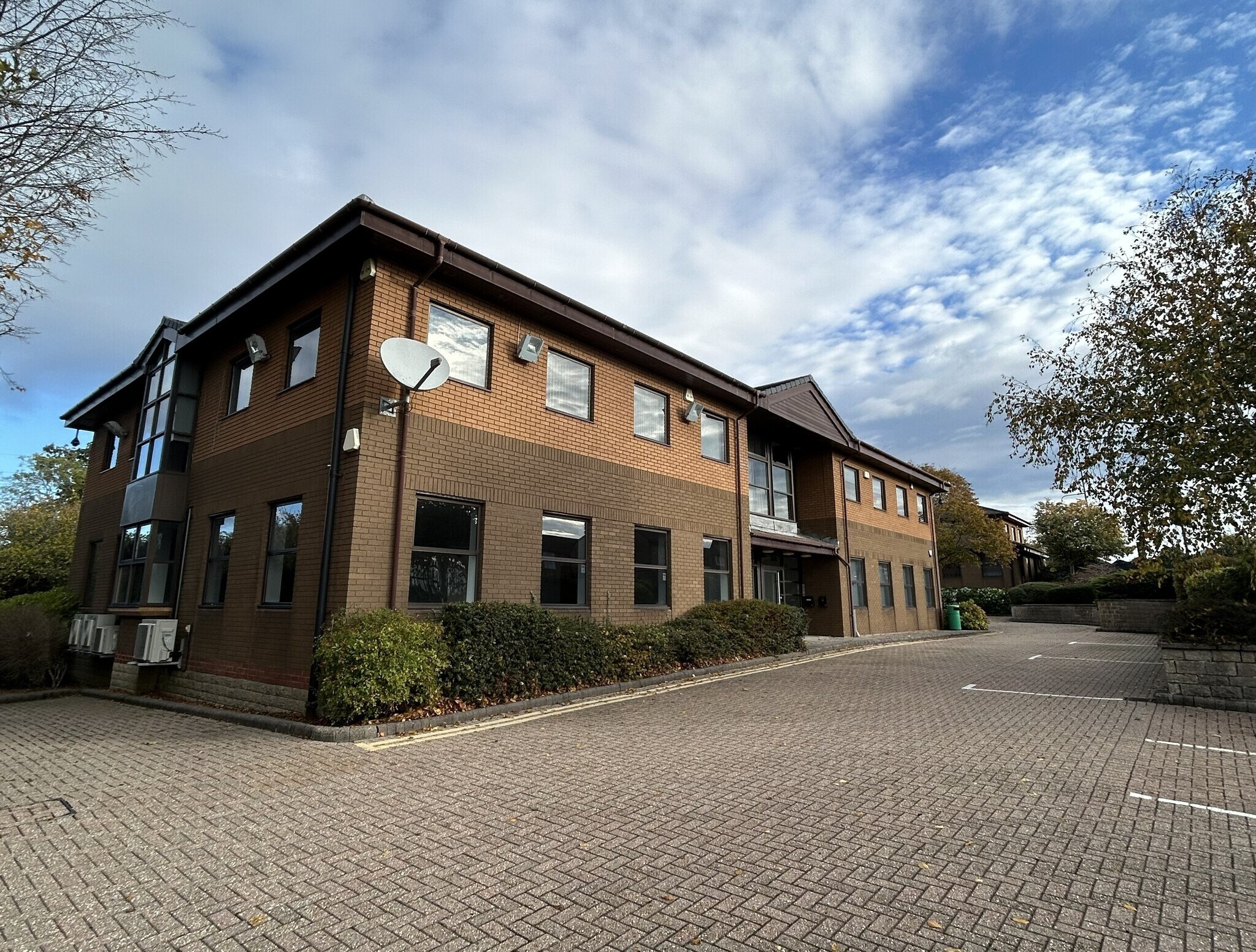 Woodlands Ln, Bradley Stoke à louer Photo de l’immeuble– Image 1 sur 5