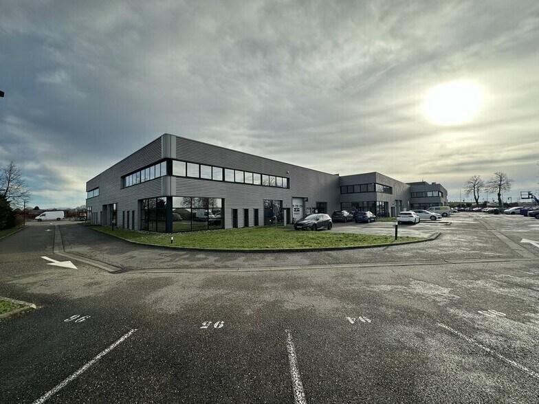 Industriel/Logistique dans Niederhausbergen à louer - Photo de l’immeuble – Image 2 sur 7