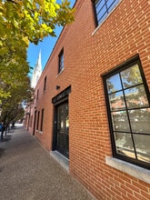 2010 S 8th St, Saint Louis, MO à louer Photo intérieure– Image 1 sur 22