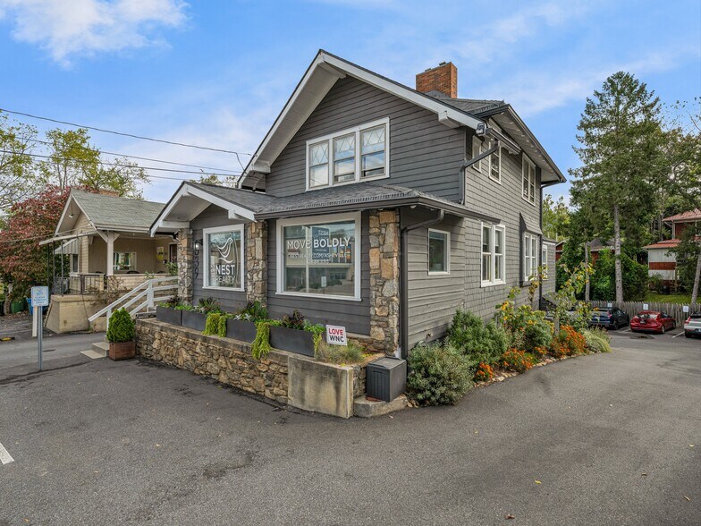 339 Merrimon Ave, Asheville, NC à vendre - Photo de l’immeuble – Image 2 sur 26